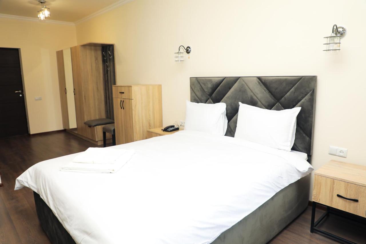 Aragast Hotel & Brewery Севан Экстерьер фото
